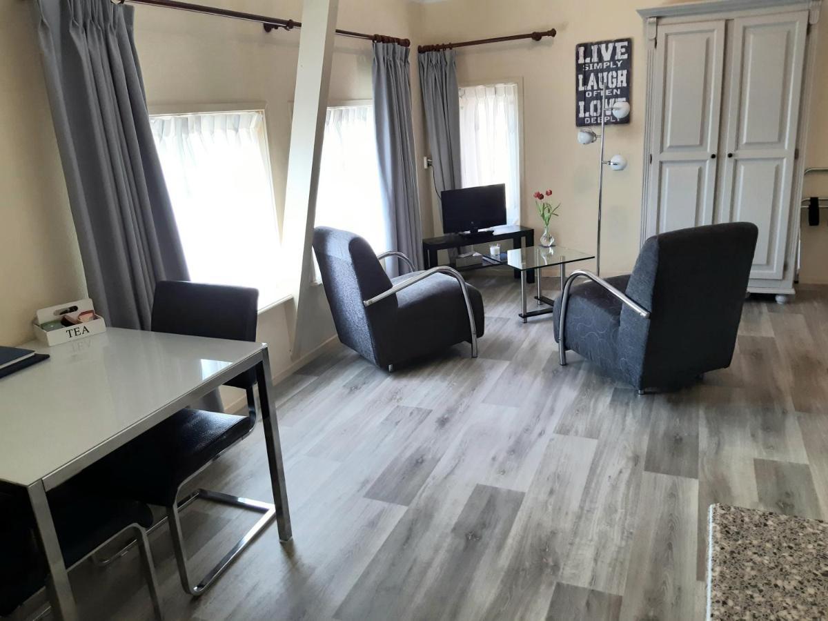 Logement 'De Witte Klok' Oude Bildtzijl Extérieur photo